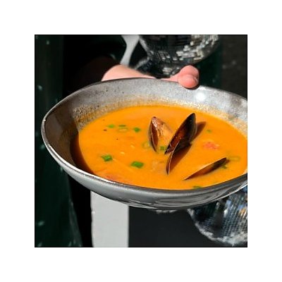 Заказать Том ям с креветками, мидиями и рисом Басмати, Тэмпл