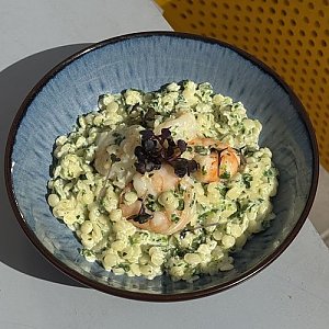 Птитим с креветкой и шпинатом, Тэмпл