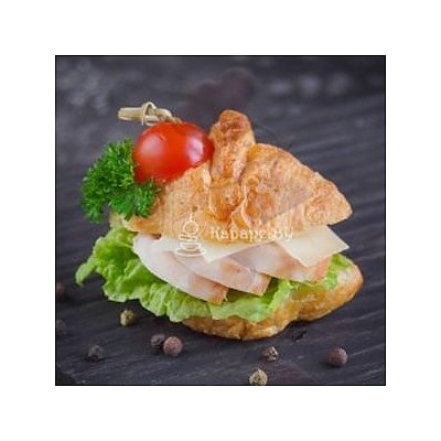 Заказать Сэндвич-круассан Цезарь, Kanape BY