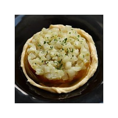 Заказать Тартар из гребешка с соусом из манго и чесночным айоли, Эсперанто