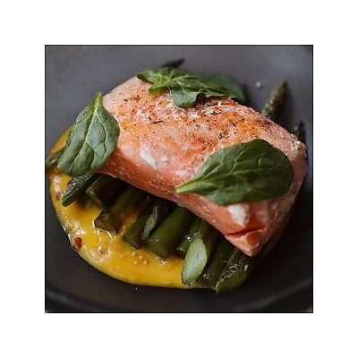 Заказать Форель со спаржей и соусом из манго, Эсперанто