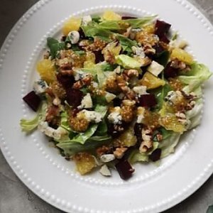 Салат со свеклой и грецким орехом, Эсперанто