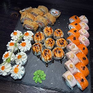 Сет Киото, Суши-бар Тяга