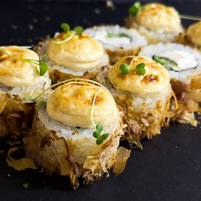 Заказать Ролл Фиджи запеченный, Суши-бар Тяга