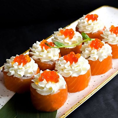 Заказать Ролл Филадельфия с манго, Суши-бар Тяга