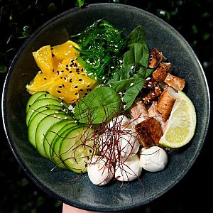 Поке с угрём, Суши-бар Тяга