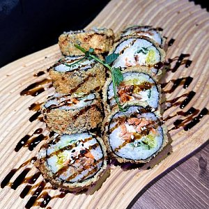 Ролл Темпура с лососем терияки, Суши-бар Тяга