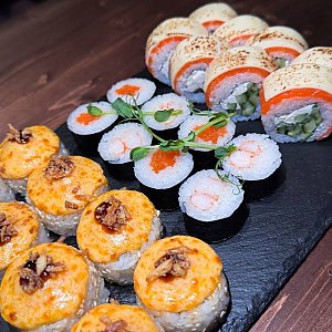 Сет Нирвана, Суши-бар Тяга