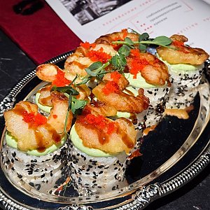 Ролл Изуми, Суши-бар Тяга