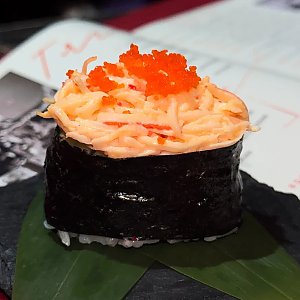 Гункан с крабом, Суши-бар Тяга