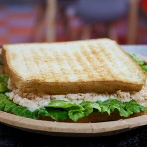 Сэндвич с куриным фаршем, Кафе на Проспекте