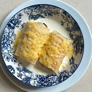 Блинчики запеченные с ветчиной и сыром в сливочном соусе, Пельменная 1961 - Брест