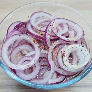 + лук красный маринованный в шаурму, Шаурма на углу