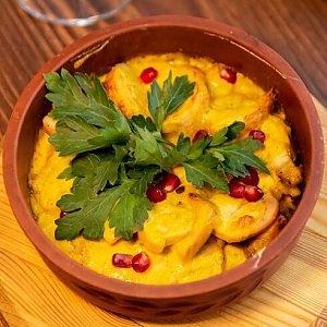 Чкмерули на кеци, Нино