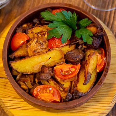 Заказать Оджахури из свиной шейки на кеци, Нино