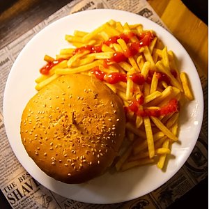Чизбургер Ливанский + картофель фри + Pepsi, Кусай