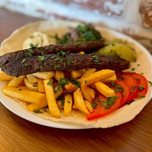 Кафта на тарелке, Кусай