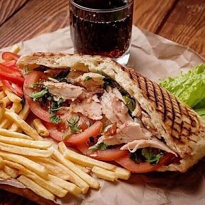Шаурма в пите с курицей, Араджан