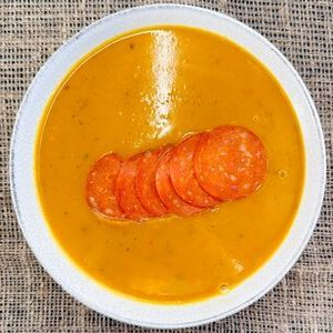 Тыквенный суп с колбасками чоризо, Еда Тут Бай