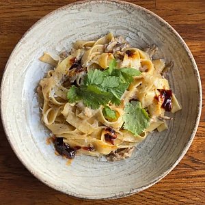 Паста Фетучини с рваной уткой, UMI