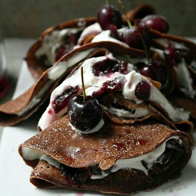 Заказать Блин Черный лес, Шеф Блинчик