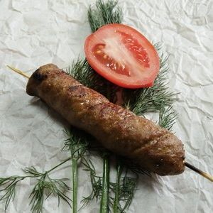 Люля-кебаб из говядины с соусом Сальса, Буржуйка