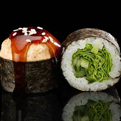 Заказать Запеченный ролл с лососем, YAKUZA SUSHI