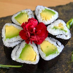 Ролл Авокадо маки, Кулинаръ
