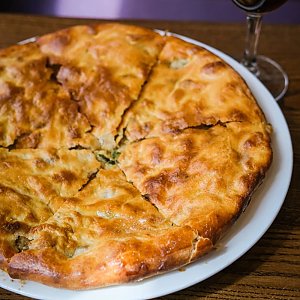 Кубдари с говядиной и свининой, Хинкальня - Брест