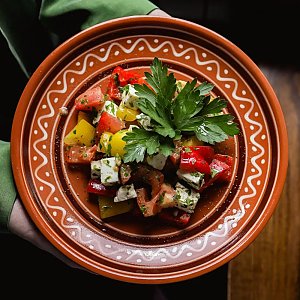 Салат с брынзой, Хинкальня - Брест
