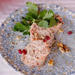 Пхали с печеным перцем, Хинкальня - Брест