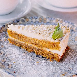 Морковный торт, Хинкальня - Брест