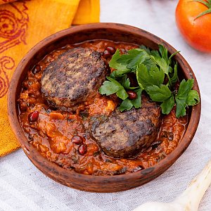 Котлеты с гранатом в соусе Чахохбили, Хинкальня (на Купалы) - Гродно