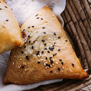 Самса с говядиной, Kinza