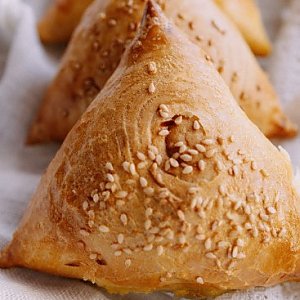 Самса с курицей, Kinza
