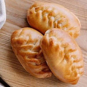 Пирожок с картошкой и грибами, Kinza