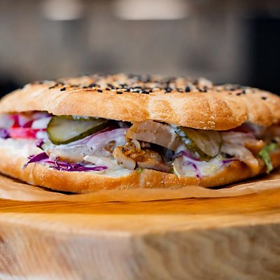 Заказать Донер в пите Классический (330г), Тандыр-пекарня Kinza