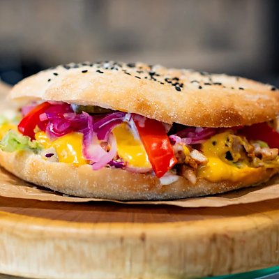 Заказать Донер в пите Карри (430г), Тандыр-пекарня Kinza