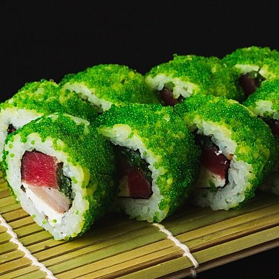 Заказать Ролл с тобико, тунцом и морским окунем, Kraken