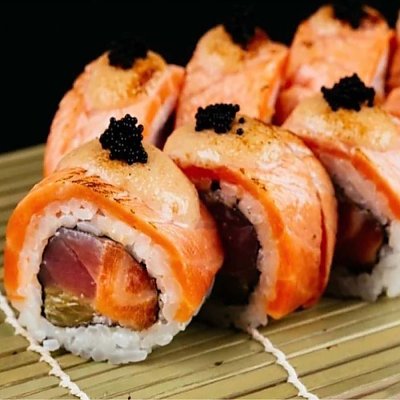 Заказать Ролл с обожженным лососем и апельсином, Kraken