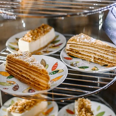 Заказать Десерт Медовик, Прафiтроля