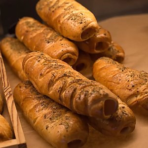 Сосиска в тесте, Прафiтроля