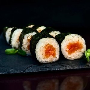 Хосомаки с лососем, СушиМи