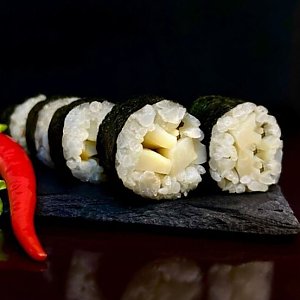 Хосомаки с кальмаром, СушиМи