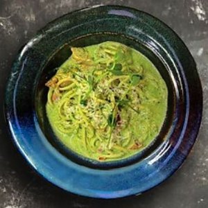 Паста со шпинатом и томатами черри, Gusto