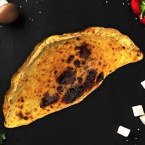 Закрытая пицца Кальцерони, Gusto