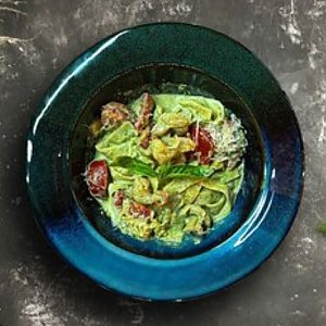 Паста с креветками и песто, Gusto