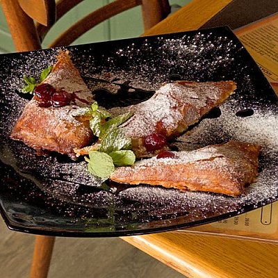 Заказать Яблочный штрудель с вишнёвым вареньем, Rasskazov