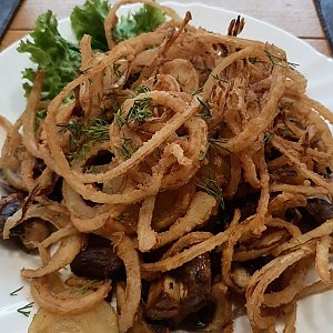 Жареные шампиньоны с золотистым луком, Rasskazov