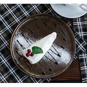 Морковный торт со сметанным кремом, Кофейня ДОМ